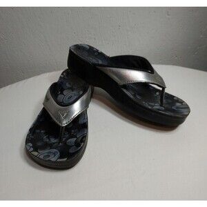 Aerosoft Women's 6.5 Hibiscus Comfortable Arch Support Flip‎ Flops Thong Silver